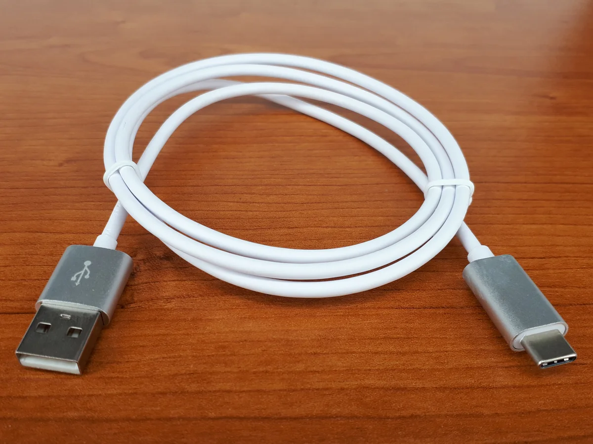 USB-C 케이블과 커넥터